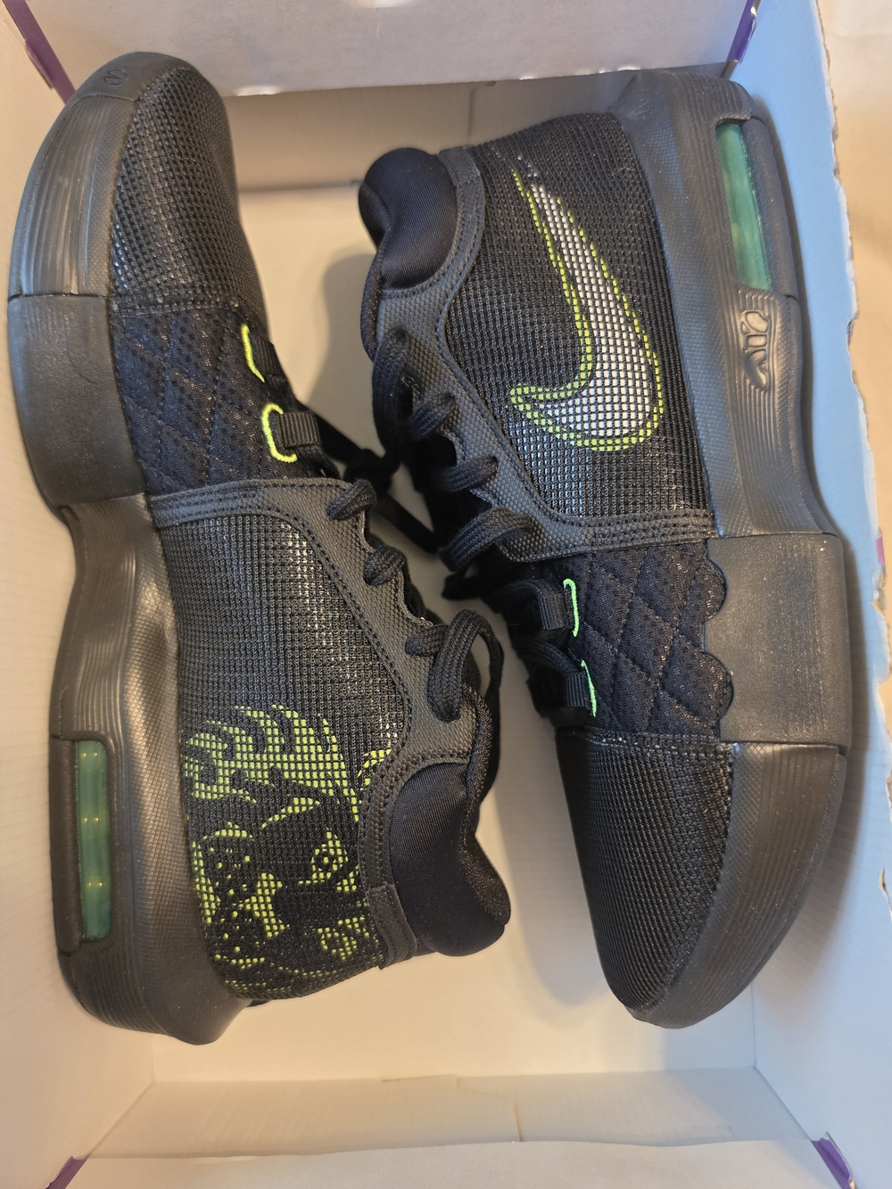 Nike Black and Neon Green Athletic Sneakers